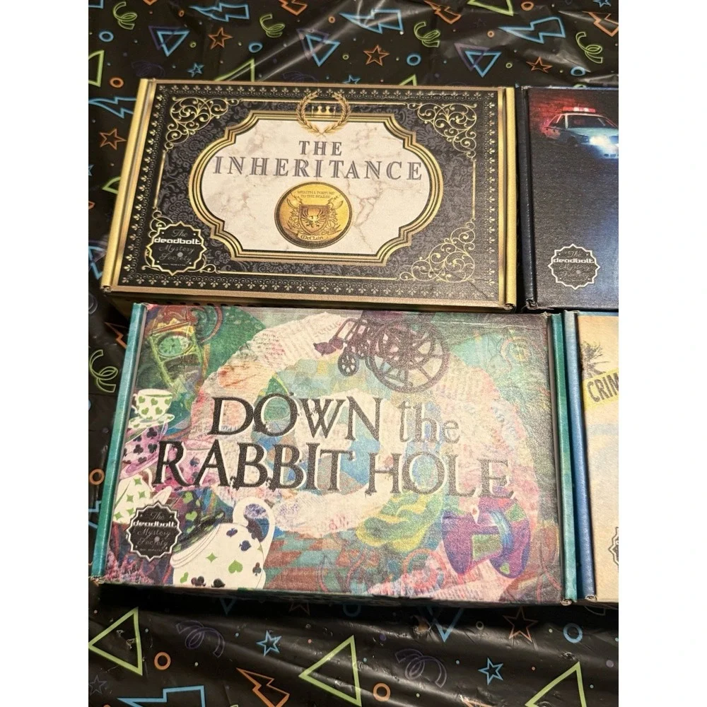 Deadbolt‎ Mystery Society (4) Inheritance Rabbit Leader Cape Sealed Envelopes